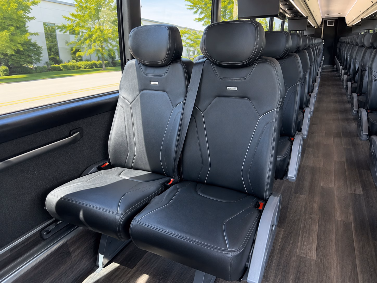 airport transfers for corporate groups and vips