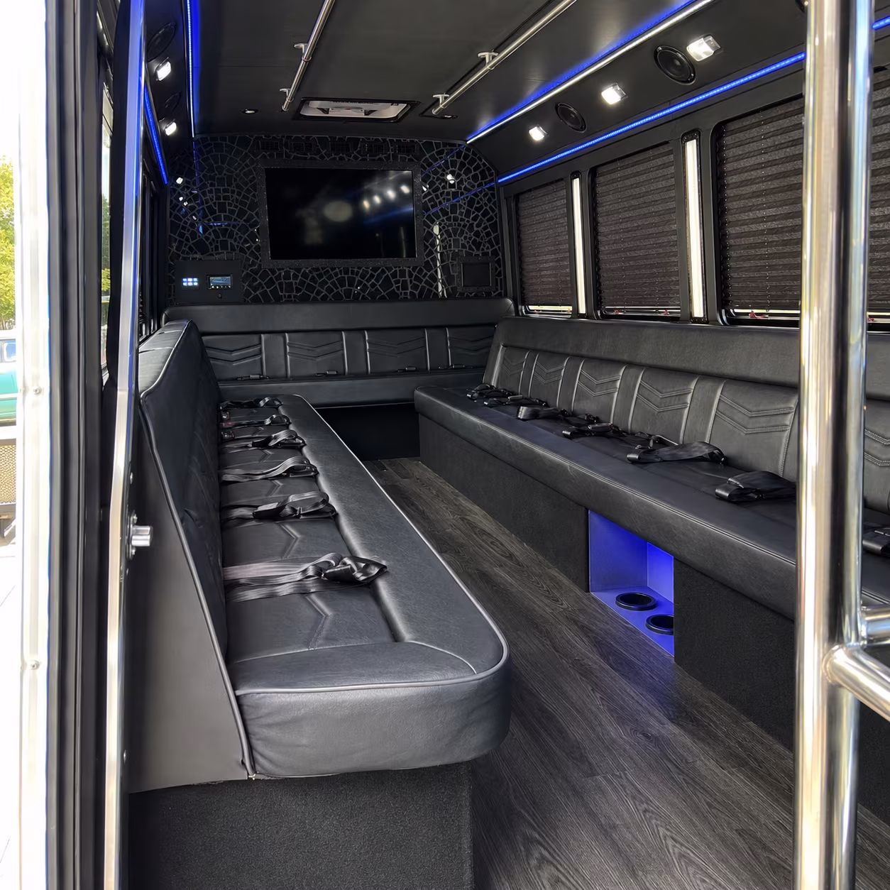 bachelor and bachelorette party buses in charleston