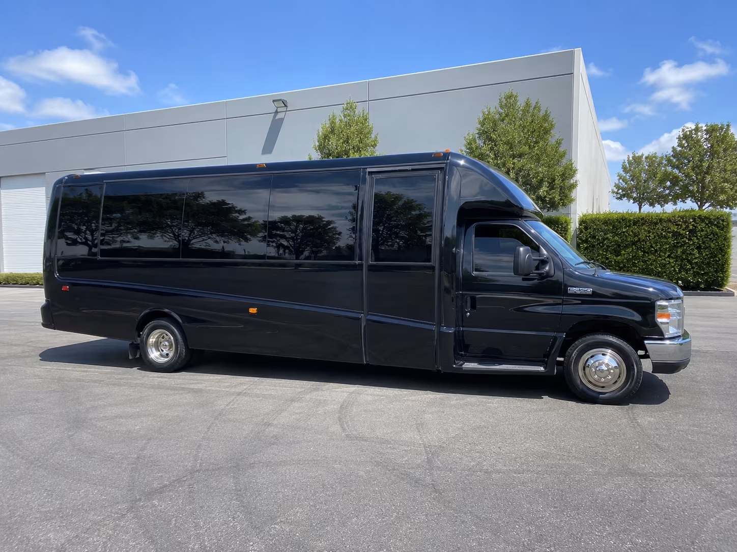 charleston wedding quinceanera and celebration bus rentals