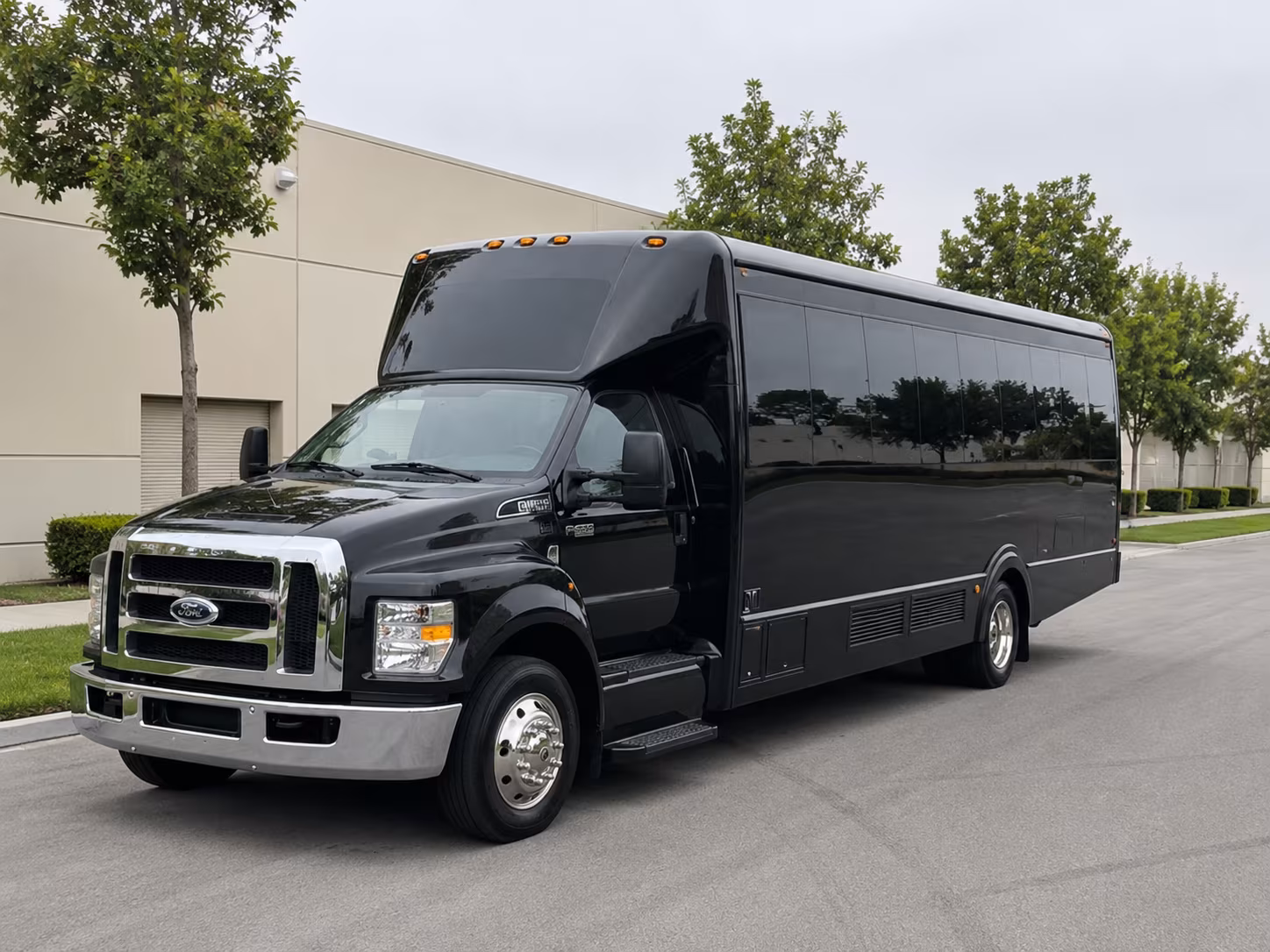 hit every photo stop in your charleston party bus before the dance