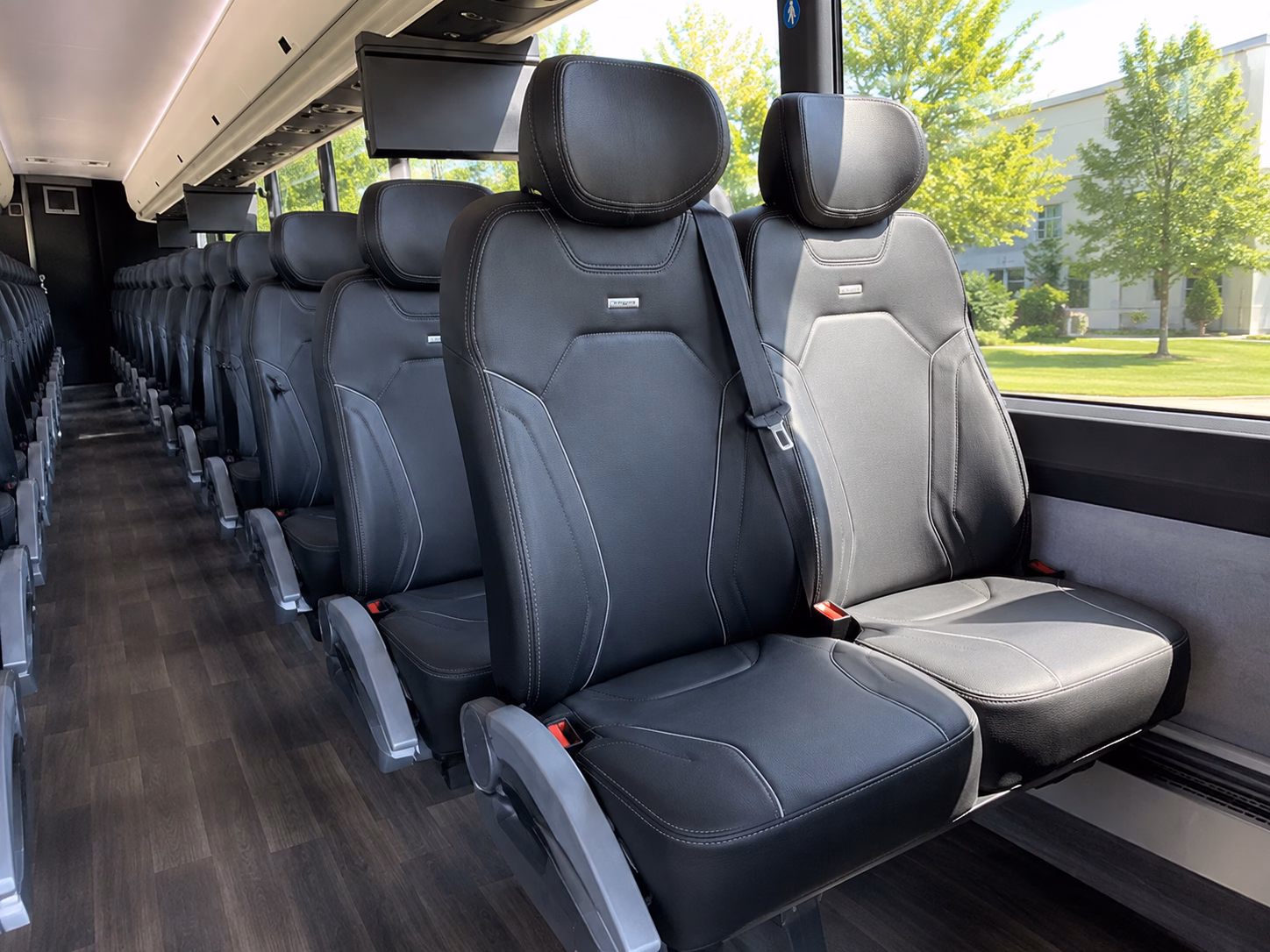 rent a bus for live music and private events around charleston